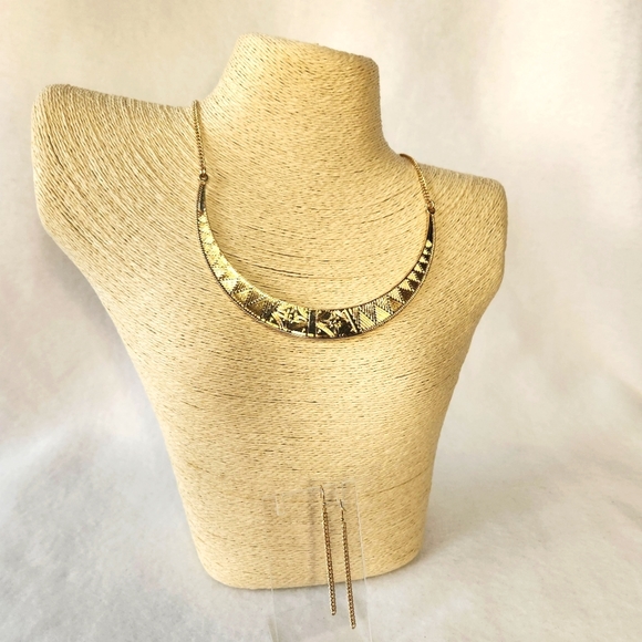 C.L.O.V.E.R Goldplated Necklace & Earring Set - Picture 1 of 8
